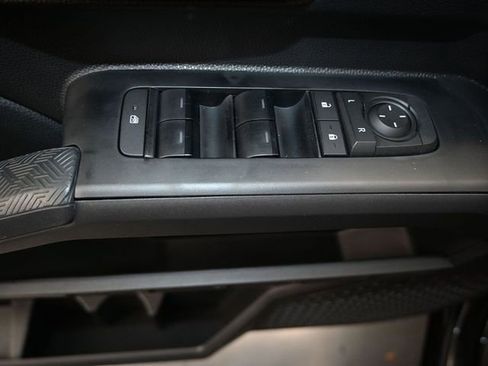 Used 2026 Toyota Tacoma SR image 11