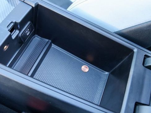 Used 2022 BMW M4 xDrive Competition w/ M Carbon Exterior Package image 19