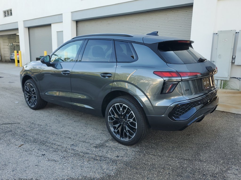 New 2026 Audi Q3 quattro 2.0T AWD/4WD image 8