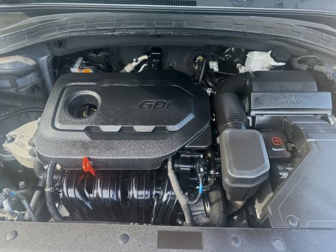 Used 2019 Hyundai Santa Fe SE FWD image 33
