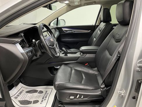 Used 2019 Cadillac XT5 Premium Luxury AWD/4WD image 18