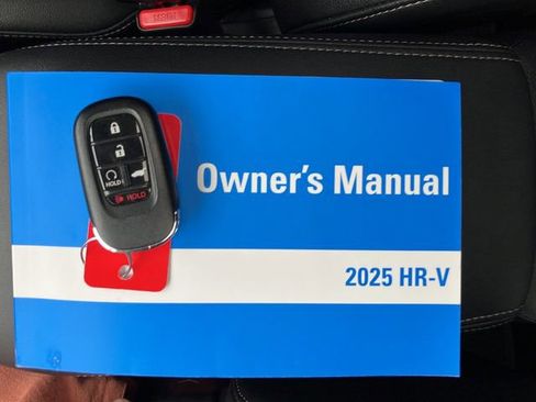 Certified 2025 Honda HR-V EX-L image 19