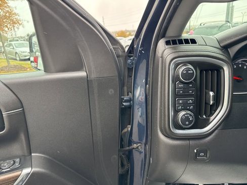 Used 2022 Chevrolet Silverado 1500 RST w/ Z71 Off-Road Package image 12