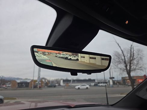 Used 2022 GMC Sierra 3500 Denali w/ Denali Ultimate Package image 22