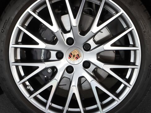 Used 2025 Porsche Panamera 4 AWD/4WD image 24