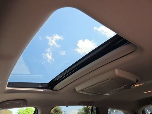 Used 2020 Honda Pilot Touring image 13