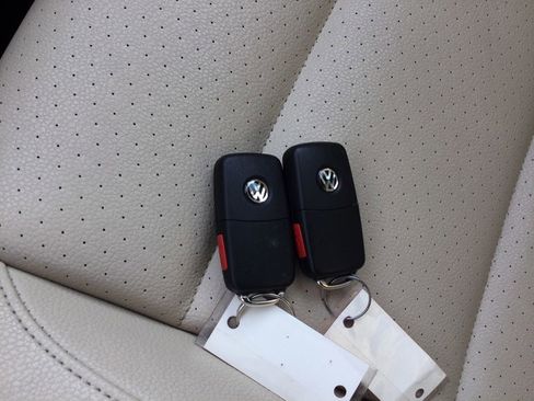 Used 2014 Volkswagen Tiguan SE AWD/4WD image 32