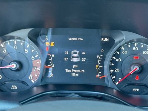 New 2026 Jeep Compass Latitude image 24