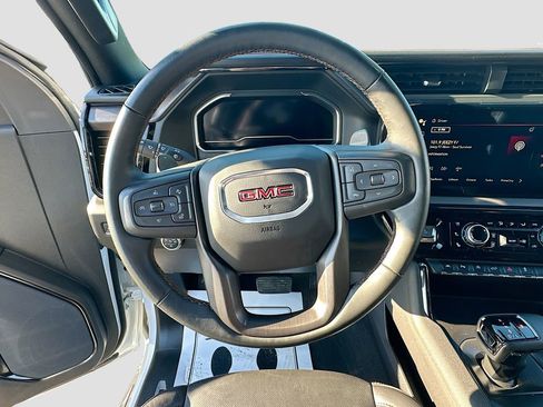 Used 2024 GMC Sierra 1500 AT4 w/ Technology Package image 11