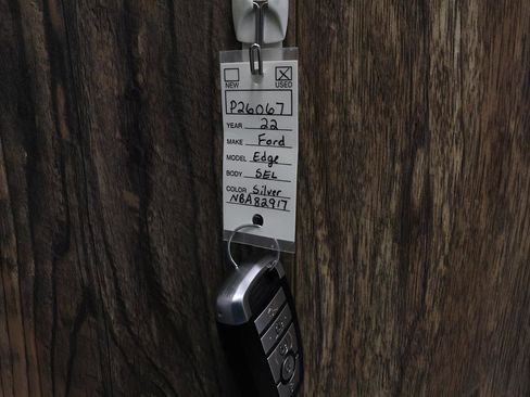 Used 2022 Ford Edge SEL w/ Convenience Package image 36