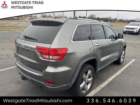 Used 2013 Jeep Grand Cherokee Limited w/ Luxury Group II image 11