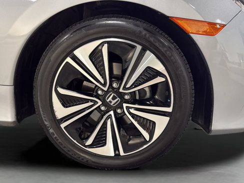 Used 2018 Honda Civic EX-T image 39