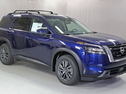 New 2025 Nissan Pathfinder SV