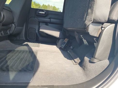 Used 2022 Chevrolet Silverado 2500 Custom w/ Custom Value Package AWD/4WD image 28