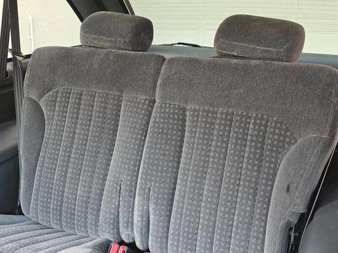 Used 2001 Chevrolet Blazer Xtreme w/ Preferred Equipment Group image 99