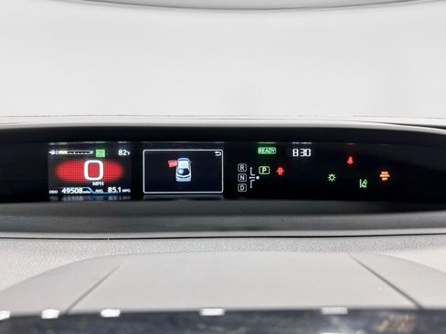 Used 2022 Toyota Prius Prime XLE FWD image 10