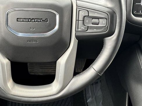 Used 2023 GMC Yukon Denali image 18