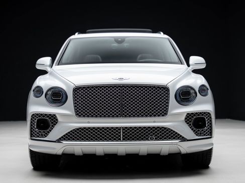 Used 2021 Bentley Bentayga AWD/4WD image 8
