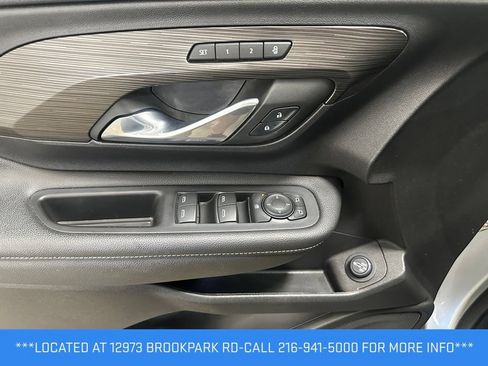 Used 2022 GMC Terrain SLT AWD/4WD image 8