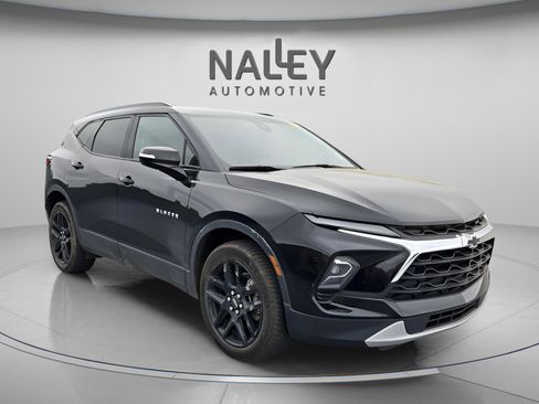 Used 2023 Chevrolet Blazer LT image 8