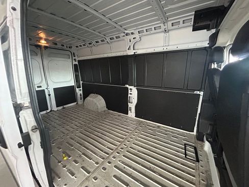 Used 2023 RAM ProMaster 2500 FWD image 17