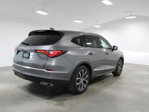 Used 2023 Acura MDX SH-AWD w/ Technology Package image 10
