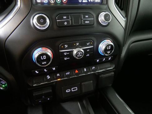 Used 2020 GMC Sierra 1500 AT4 image 29