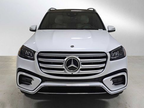 New 2026 Mercedes-Benz GLS 580 4MATIC image 8