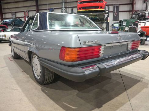 Used 1989 Mercedes-Benz 560 SL image 32