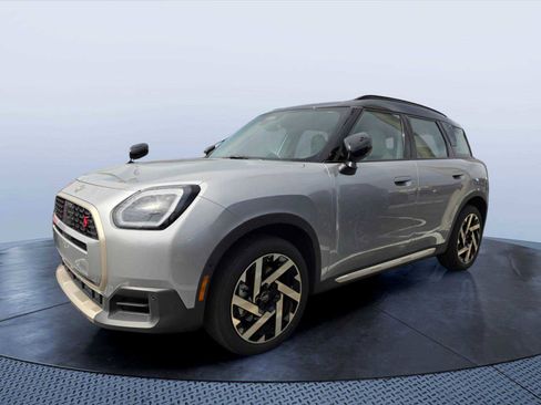 Used 2025 MINI Cooper Countryman S image 3