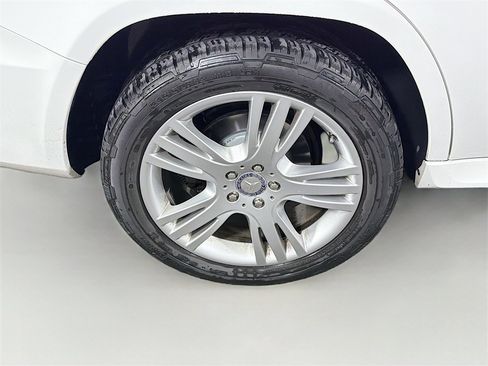 Used 2015 Mercedes-Benz GLK 350 4MATIC image 32