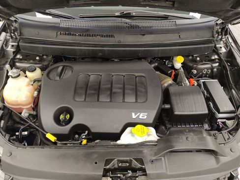 Used 2018 Dodge Journey SXT w/ Blacktop Package FWD image 30
