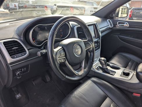 Used 2018 Jeep Grand Cherokee Limited image 9