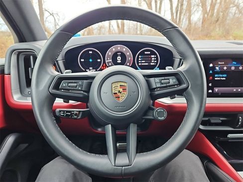 Certified 2024 Porsche Cayenne S image 35