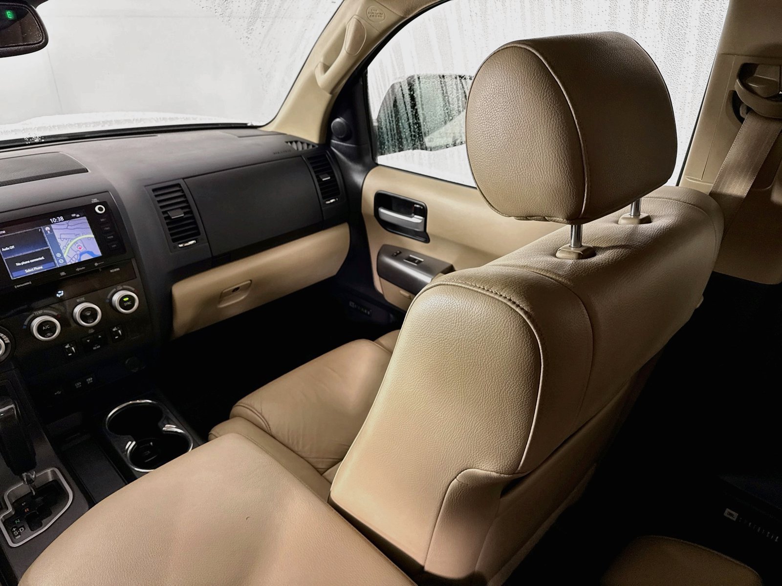 Used 2020 Toyota Sequoia Limited w/ Safety & Convenience Package AWD/4WD image 24