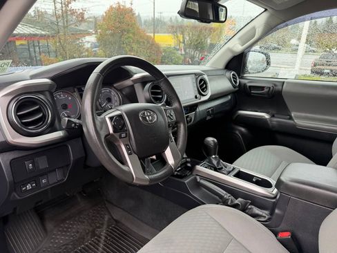 Used 2022 Toyota Tacoma SR5 AWD/4WD image 15
