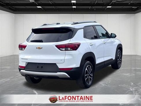 Used 2025 Chevrolet TrailBlazer LT FWD image 5