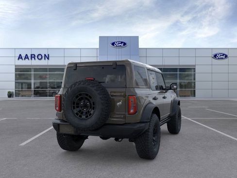 New 2026 Ford Bronco Badlands image 9