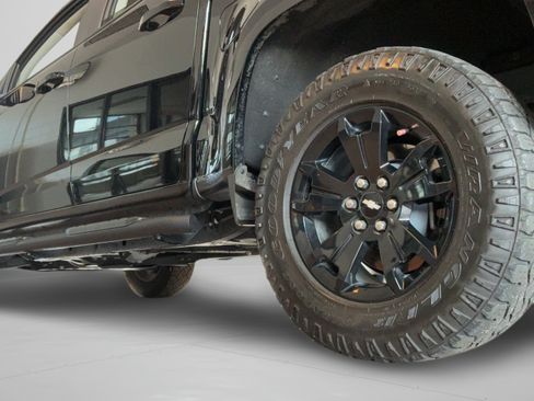 Used 2022 Chevrolet Colorado Z71 w/ Z71 Midnight Edition AWD/4WD image 43
