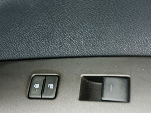 Used 2023 Toyota Camry SE image 28