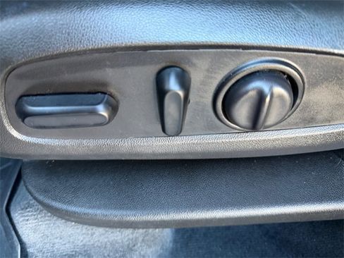 Used 2021 Chevrolet Traverse Premier w/ Redline Edition image 16