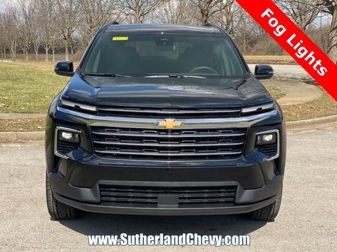 New 2026 Chevrolet Traverse LT image 2