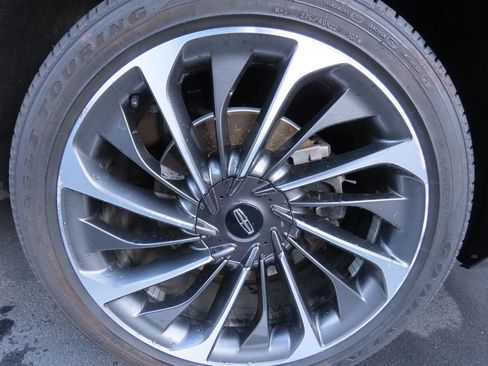 Used 2022 Lincoln Aviator Reserve w/ Equipment Group 201A image 16