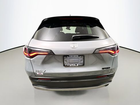 Used 2023 Honda HR-V Sport image 6