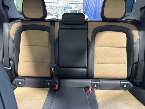Used 2025 Chevrolet Equinox ACTIV AWD/4WD image 38