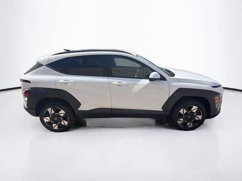 Used 2024 Hyundai Kona SEL w/ Convenience Package AWD/4WD image 10