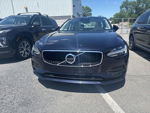 Used 2017 Volvo S90 T6 Momentum w/ Vision Package AWD/4WD image 2