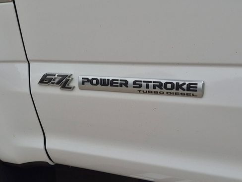 Used 2018 Ford F250 Lariat w/ Lariat Ultimate Package AWD/4WD image 7