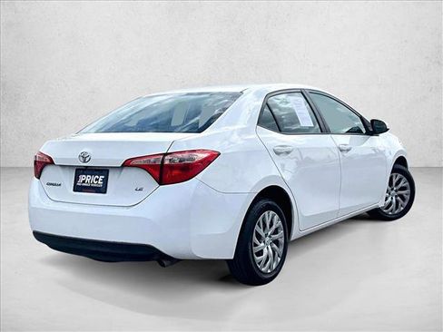 Used 2019 Toyota Corolla LE image 2