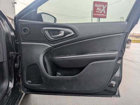 Used 2015 Chrysler 200 C w/ Sun/Sound Group image 20